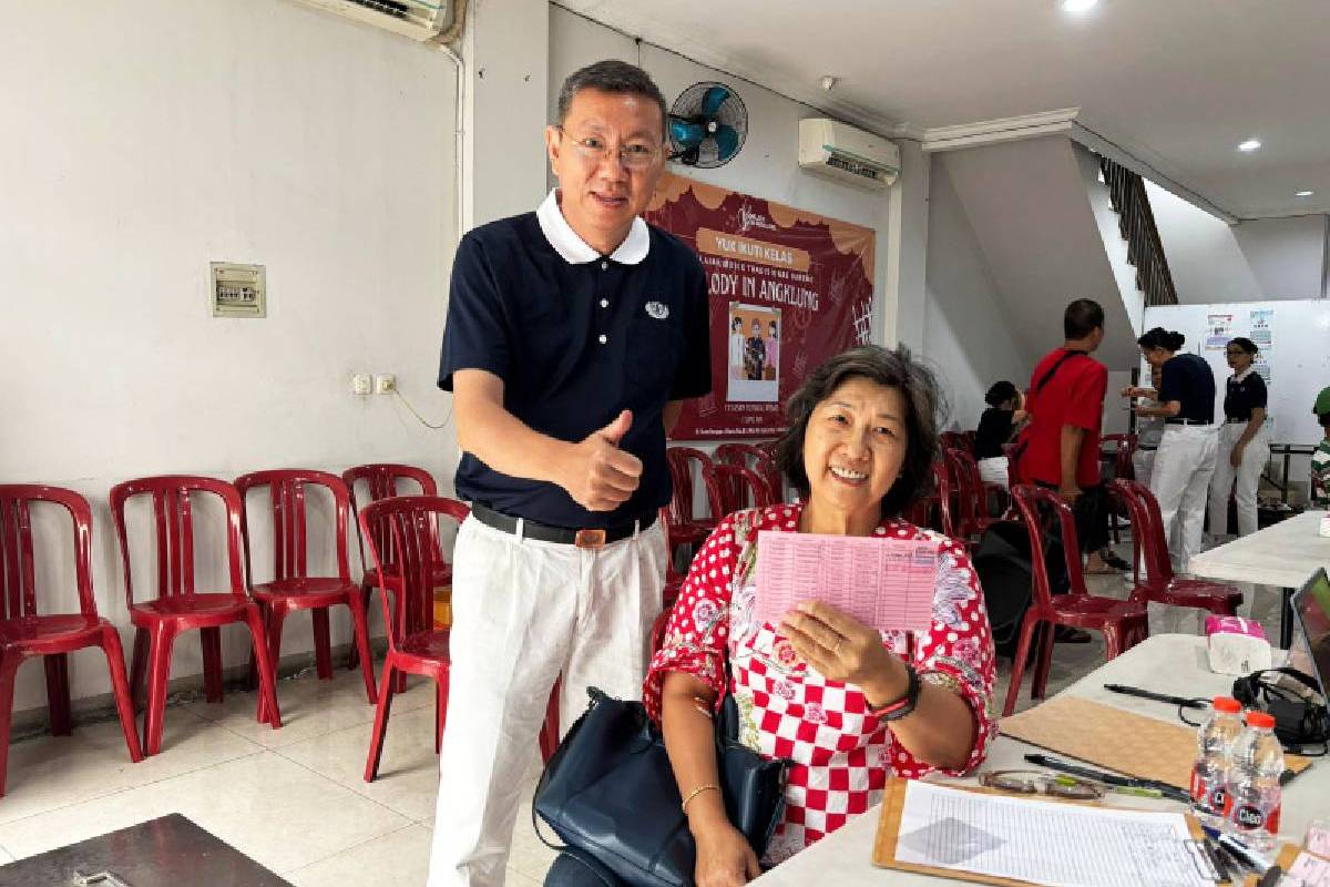 Keteladanan Ibu Ifiyanti dan Generasi Muda dalam Donor Darah Tzu Chi
