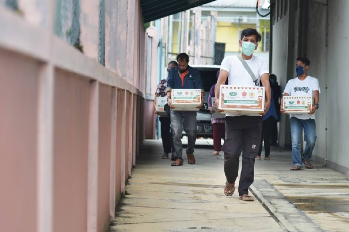 Tolong Sampaikan Kepada Tzu Chi, Kami Bahagia Menerima Bantuan Ini 