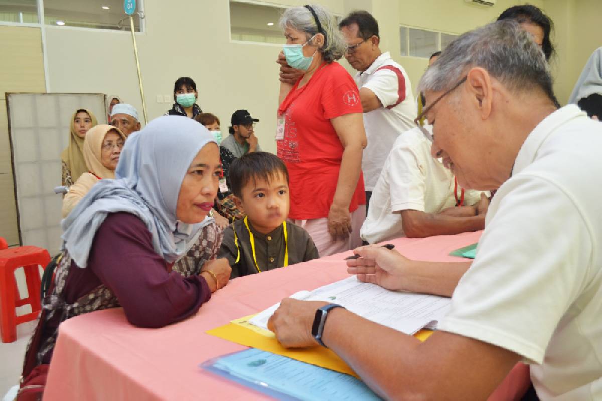 Baksos Kesehatan Tzu Chi ke-155: Dari Pulau Muda, Alfian Menjemput Harapan dan Senyum Baru
