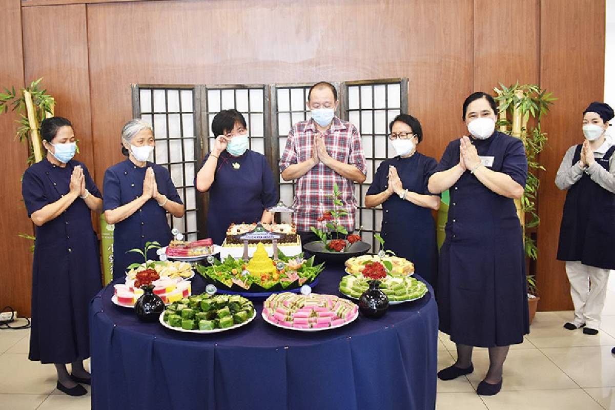 Momen Berbagi Dalam Syukuran 15 Tahun Tzu Chi Pekanbaru