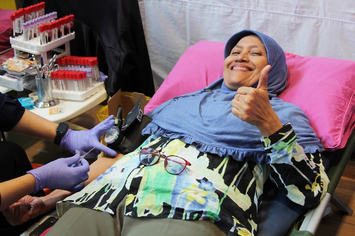 Uluran Lengan yang Menjaga Denyut Kehidupan Sesama