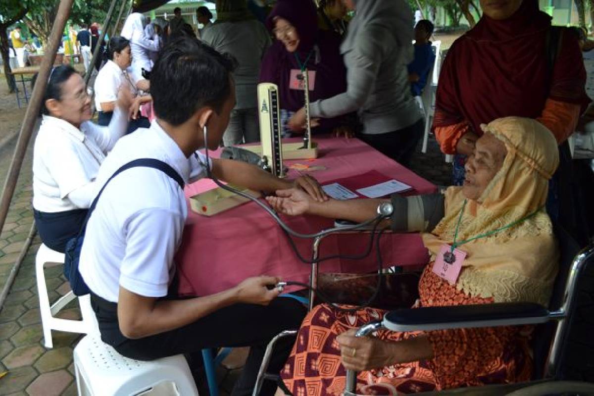 Baksos Kesehatan Tzu Chi Ke-109: Cinta Kasih di Tanah Minang