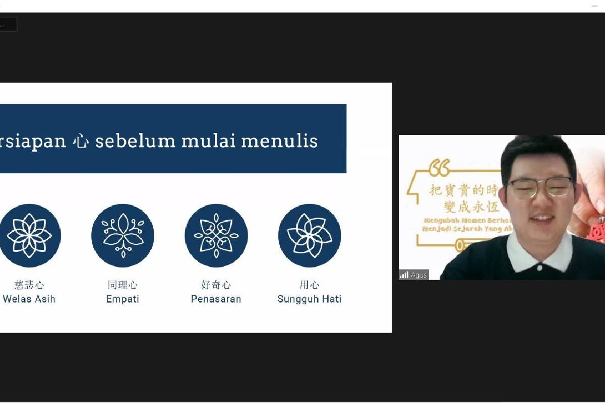 Mencatat Sejarah Melalui Tulisan