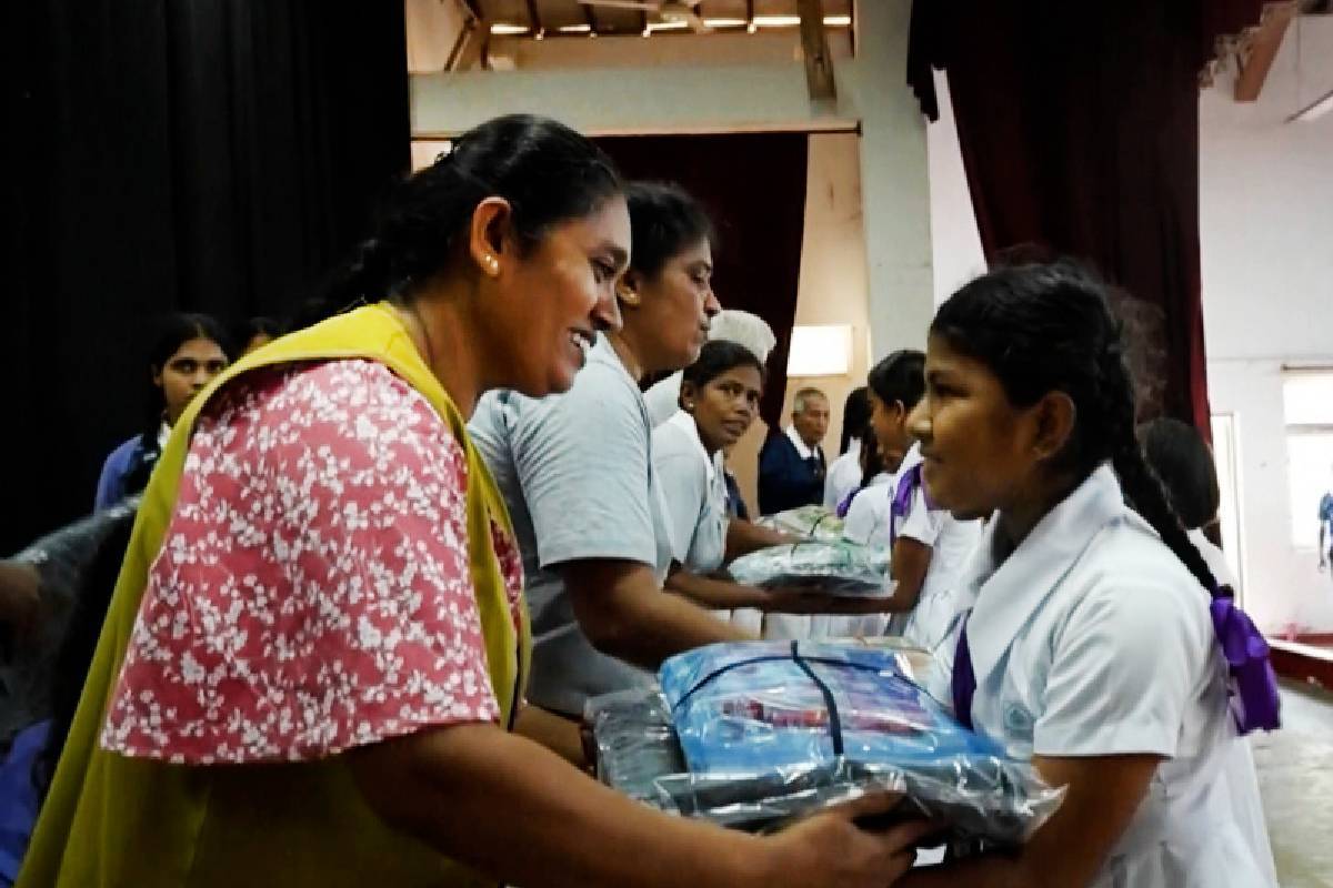 Ceramah Master Cheng Yen: Giat Mempraktikkan Jalan Kebajikan untuk Membimbing Semua Makhluk