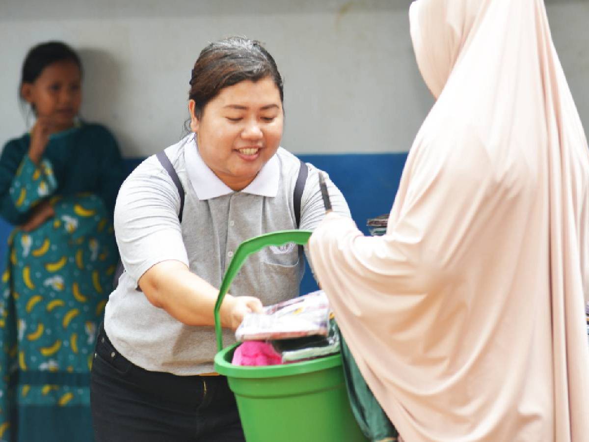 Vivi Thunru: Relawan Tzu Chi Makassar