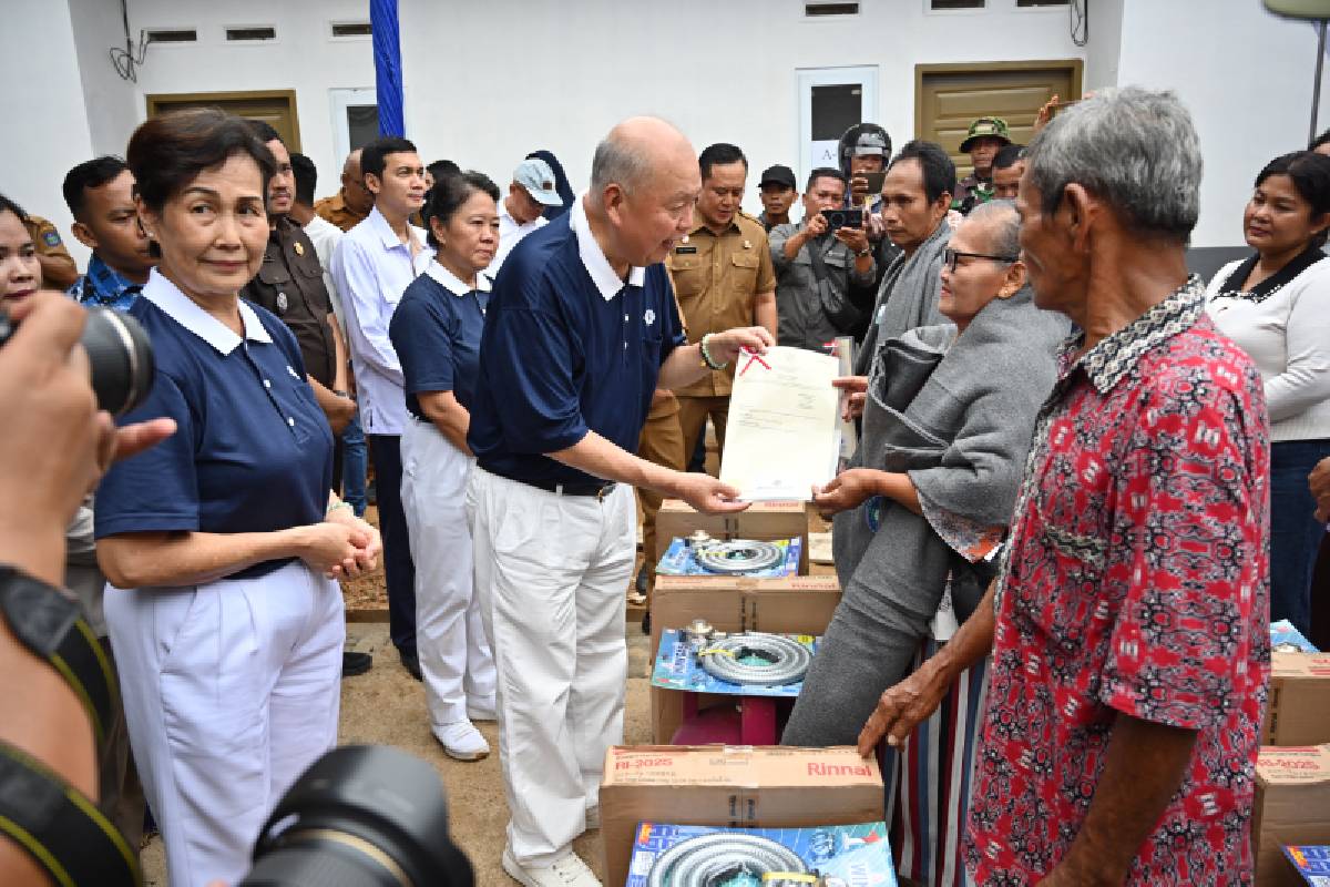 Tzu Chi Serahkan 114 Rumah bagi Penyintas Longsor di Aek Parombunan, Sibolga