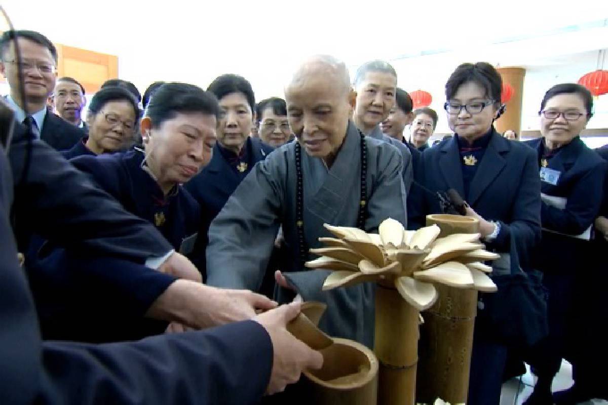 Ceramah Master Cheng Yen: Memupuk Berkah dan Mewariskan Hati Buddha