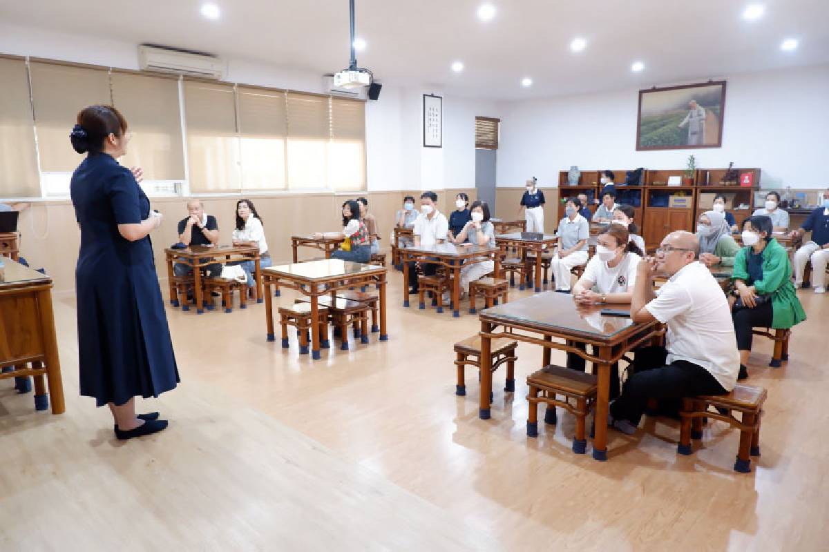 Menabur Benih Cinta Kasih Bersama Tzu Chi