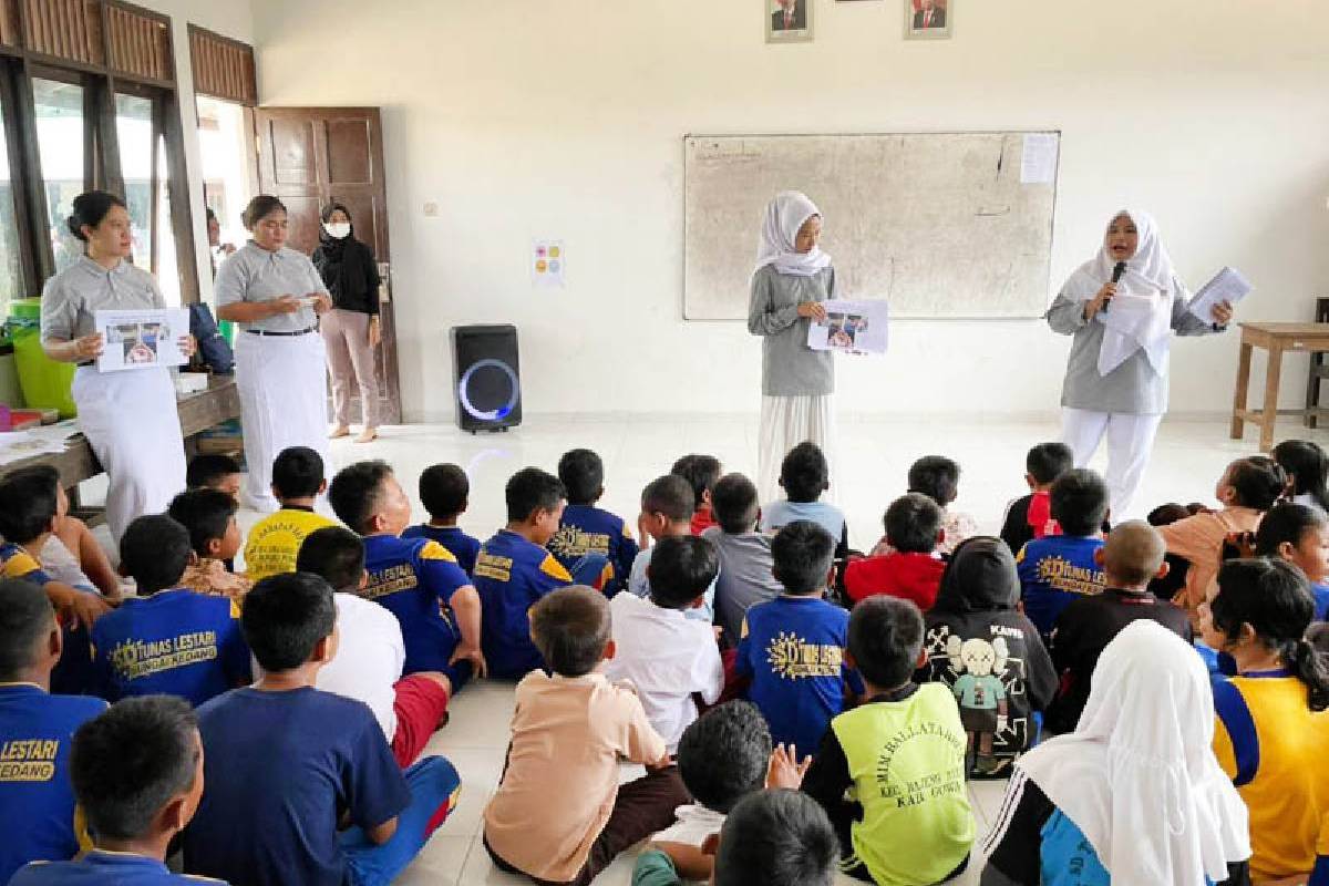 Mengajarkan Budi Pekerti untuk Anak Sekolah Dasar