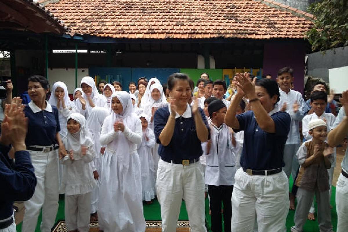 Berbagi Kasih, Memberi Kebahagian