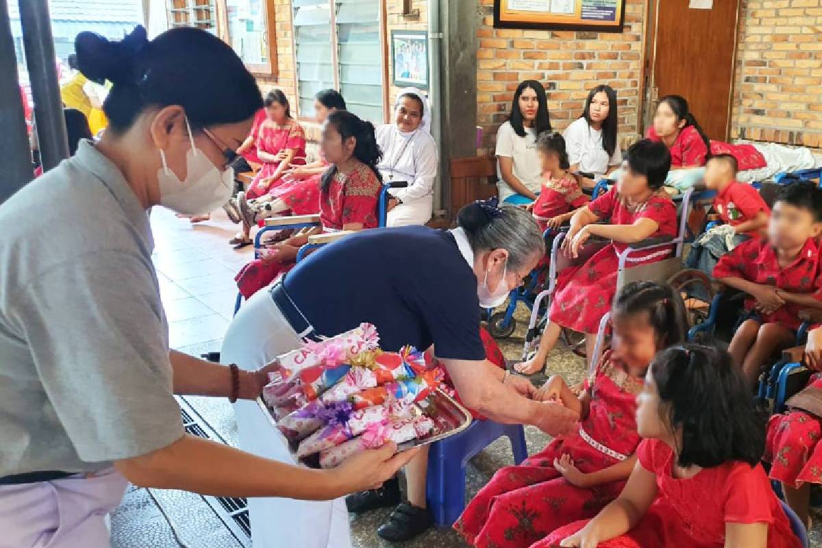 Kado Cinta Kasih Natal untuk Anak Difabel Kota Pematang Siantar