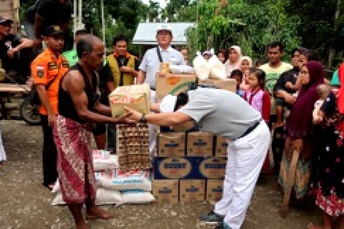 Bantuan Banjir untuk Warga di Aceh Utara