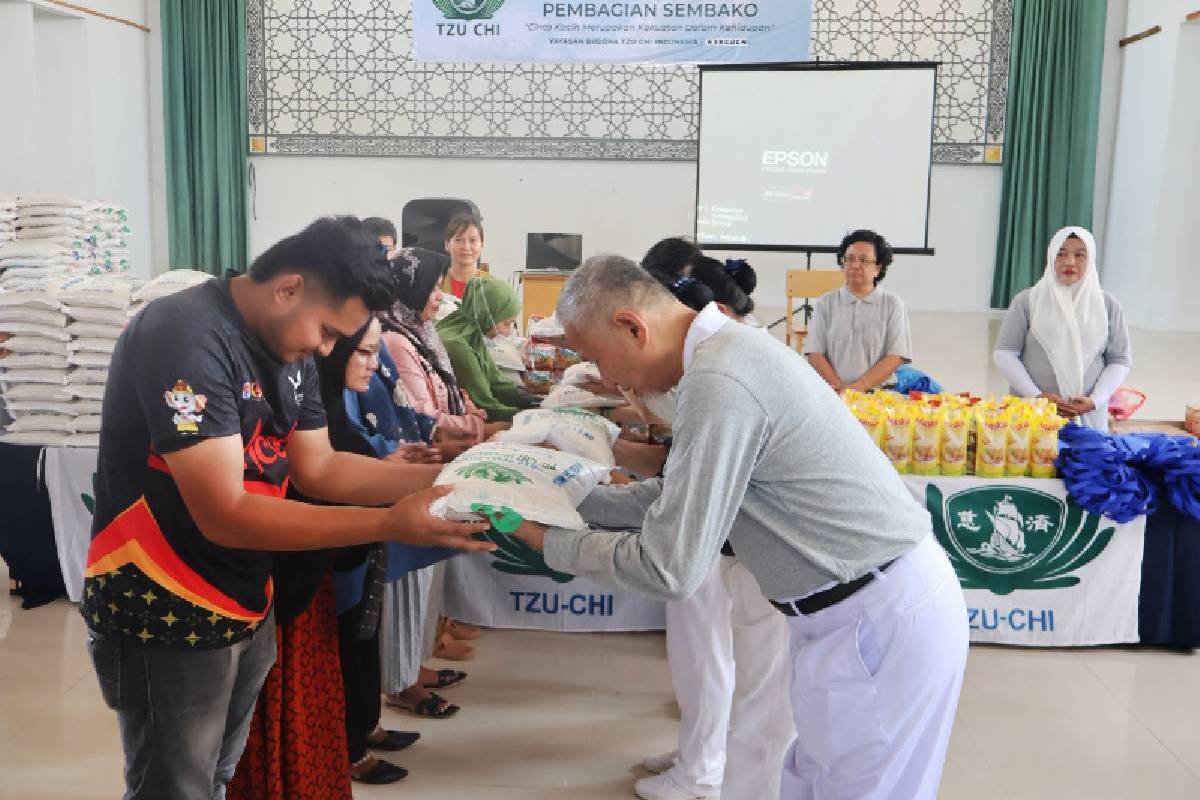 Pembagian Beras Cinta Kasih dalam rangka Idul Adha Kabupaten Bireuen