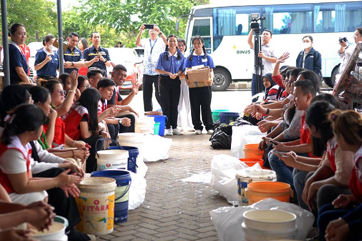 Belajar Mengelola Sampah Bersama Tzu Chi