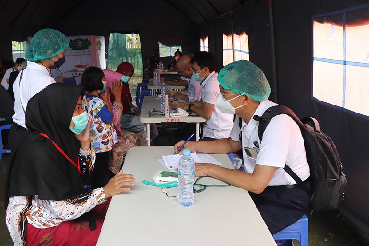 Gempa Cianjur: Baksos Kesehatan Umum, Mata, dan Gigi