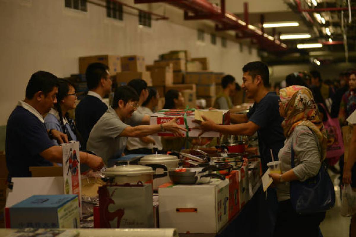 Pekan Amal Tzu Chi 2015 : Bazar untuk Pembangunan Rumah Sakit