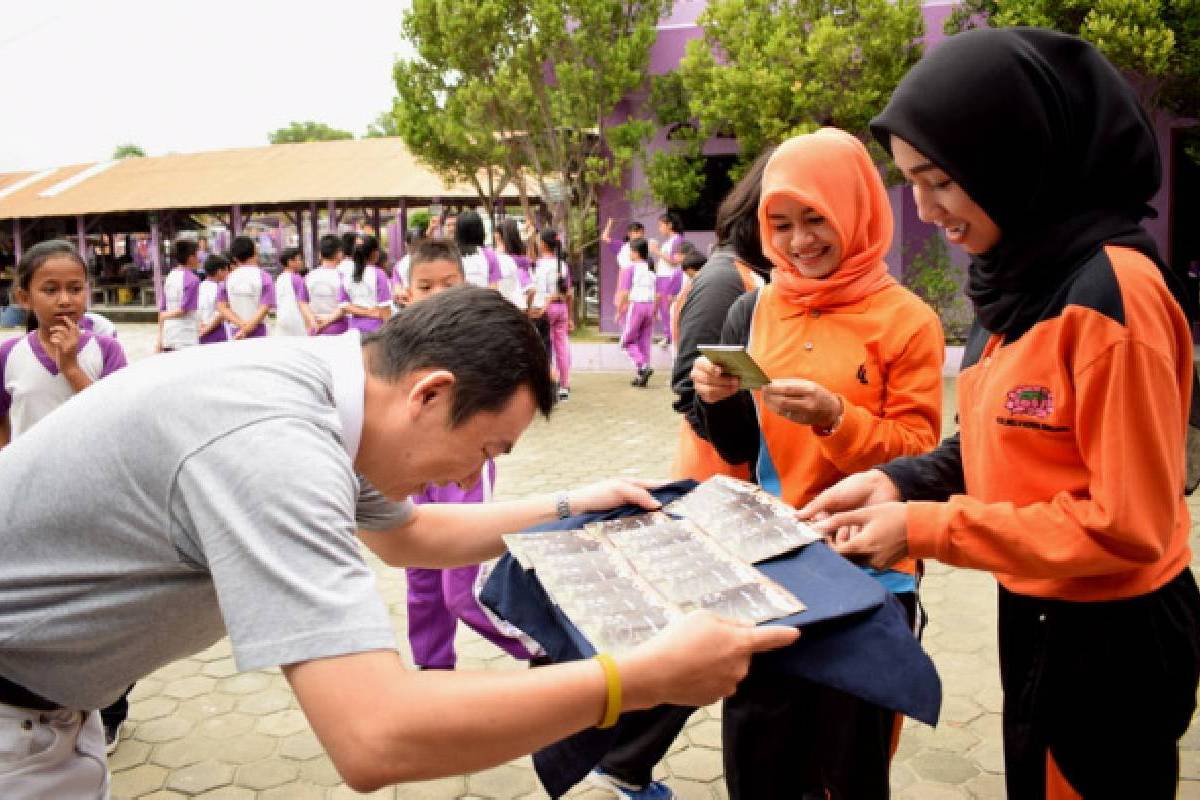 Menghimpun Koin-Koin Cinta Kasih