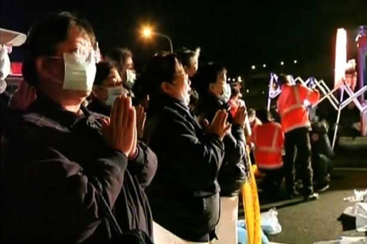 Ceramah Master Cheng Yen: Bodhisatwa Bermunculan Menjangkau Orang yang Menderita