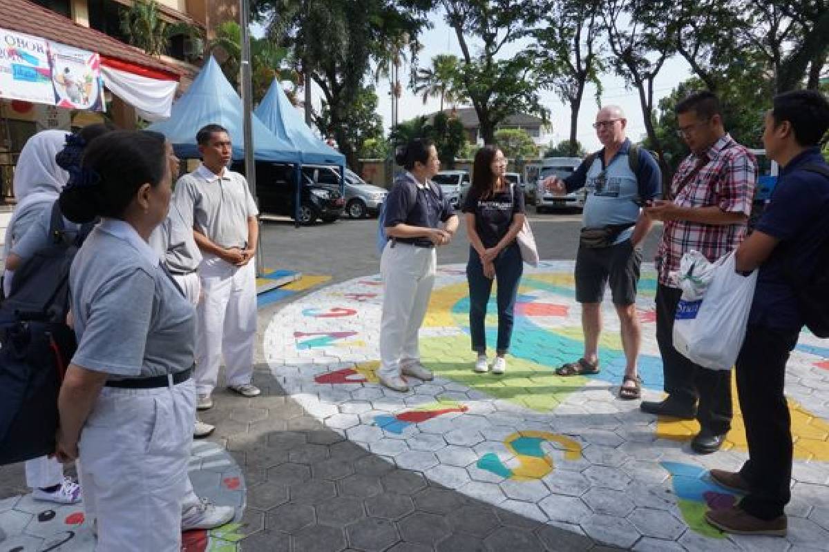 Melihat Langsung Bedah Rumah Tzu Chi di Pademangan 