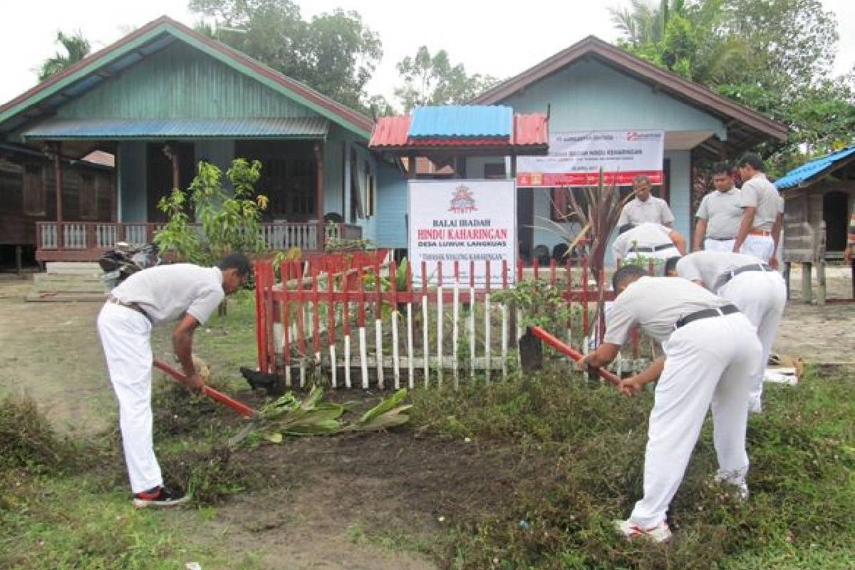 Wujud Cinta Kasih Universal