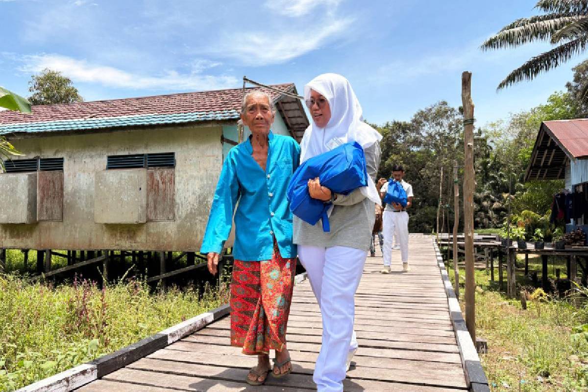 Berkah Ramadan untuk Lansia di Desa Terusan