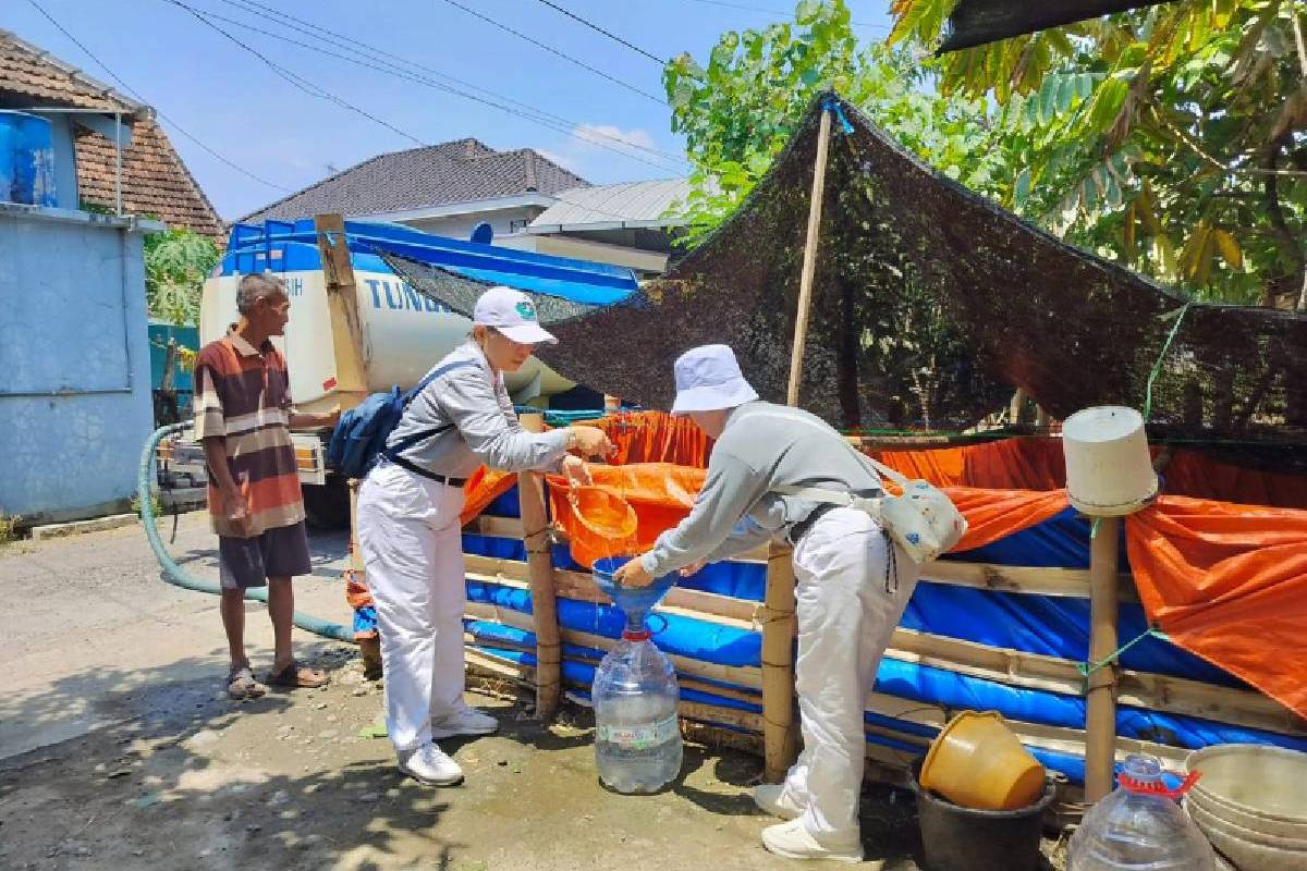 Warga Sembatur Agung dan Tanjung Sekar Terima Bantuan Air Bersih di Tengah Kemarau