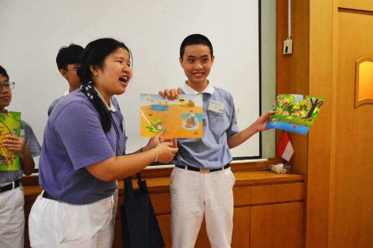Kelas Budi Pekerti He Qi Pusat, Belajar dengan Ceria dan Cinta Kasih