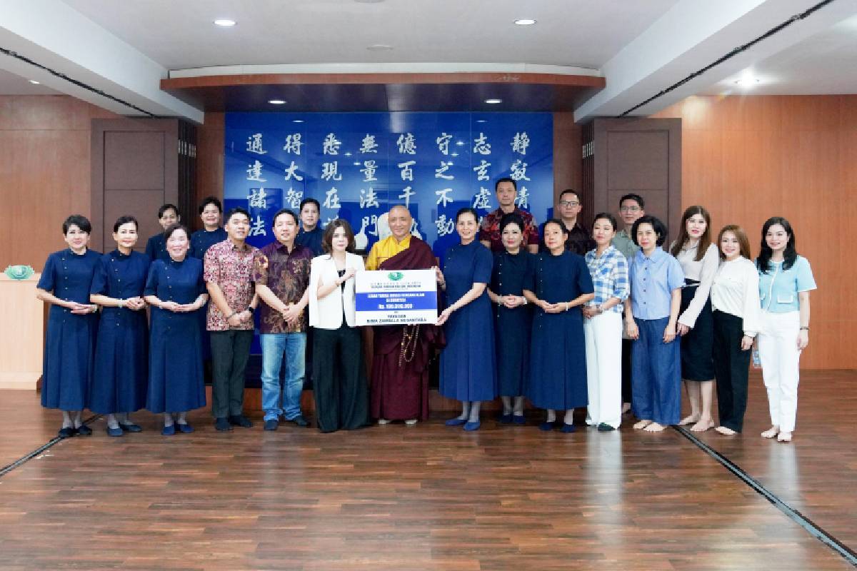 Yayasan Nima Zambala Nusantara Percayakan Bantuan untuk Korban Banjir Sumatera ke Tzu Chi.