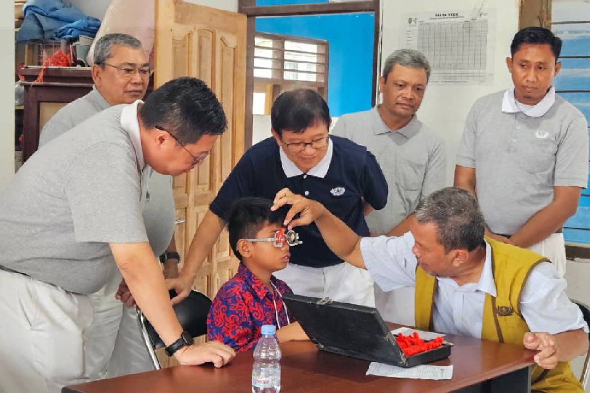 Upaya Relawan Tzu Chi Sinar Mas Tingkatkan Kesehatan di Sekitar Perkebunan 