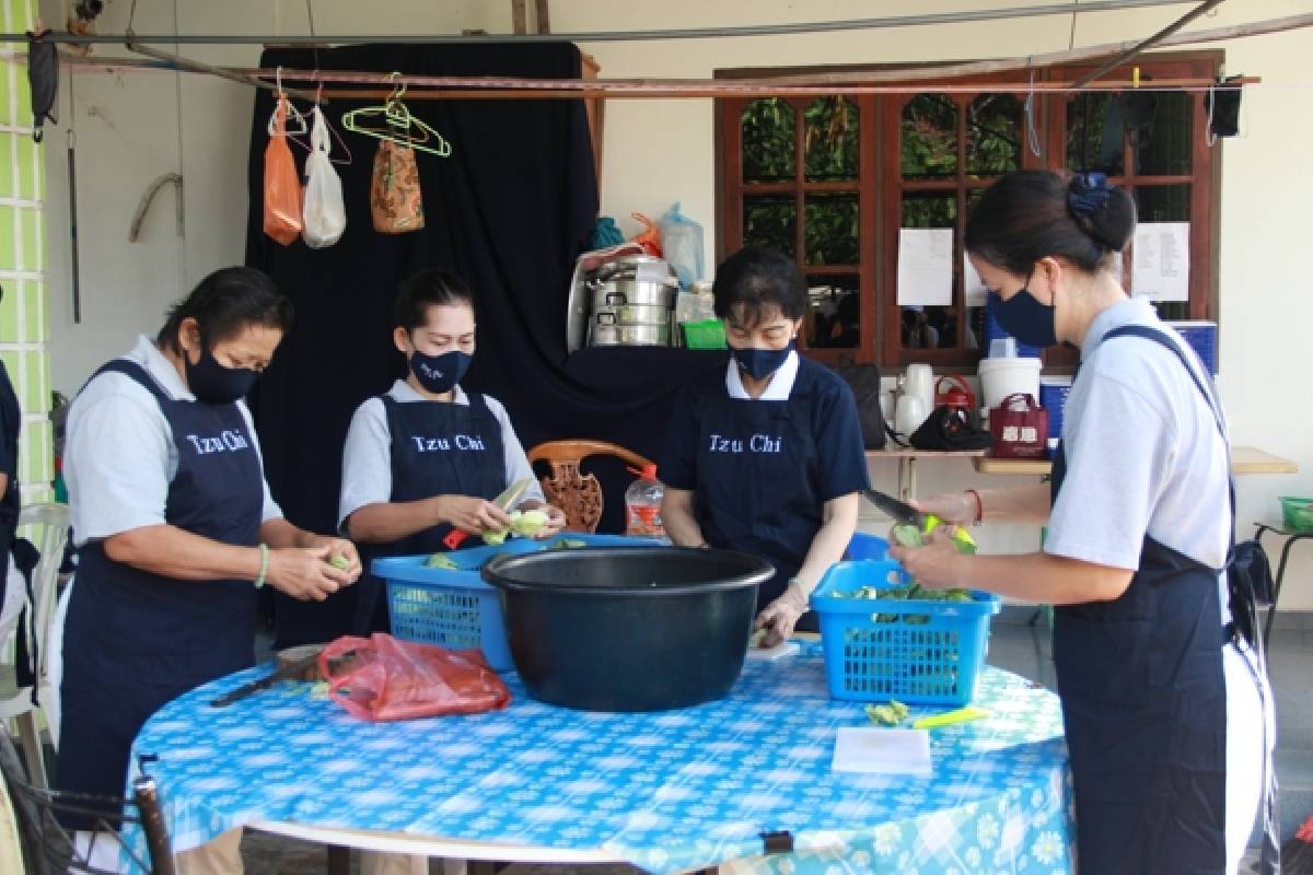 Memaknai Bulan 7 Penuh Berkah dengan Bervegetarian