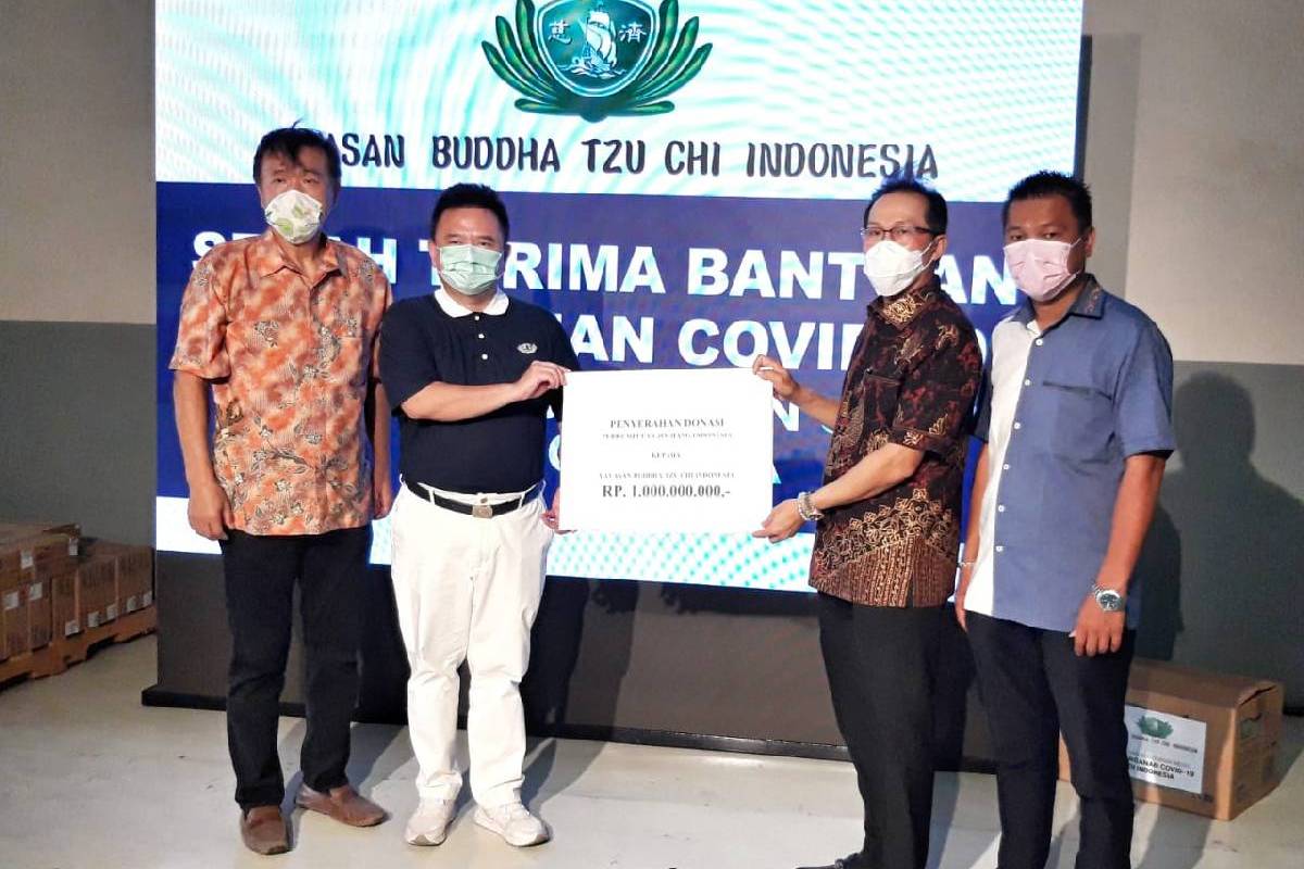 Pekumpulan Jin Jiang Indonesia Donasikan Dana ke Yayasan Tzu Chi