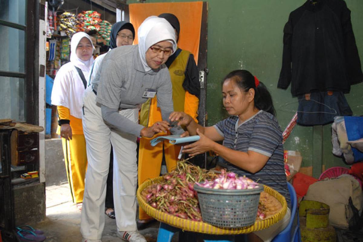 Menyalurkan Berkah di Bulan Suci