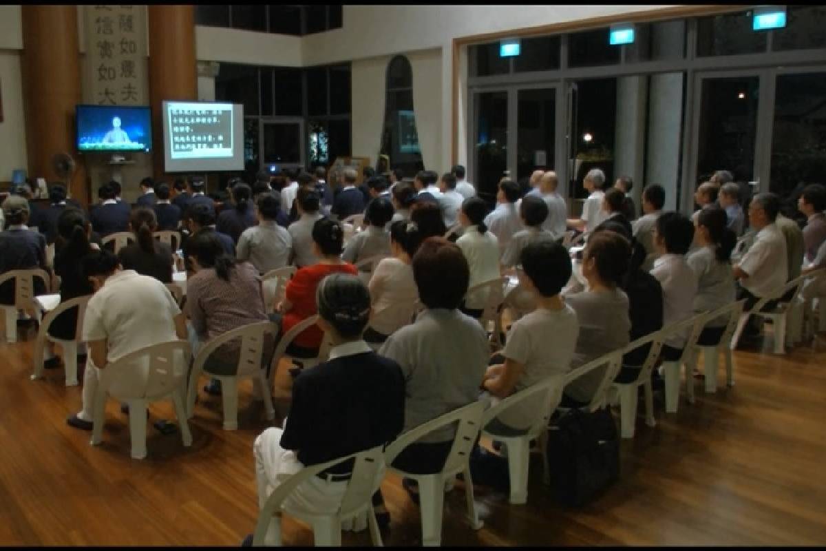 Ceramah Master Cheng Yen: Mewariskan Tekad Guru dari Generasi ke Generasi