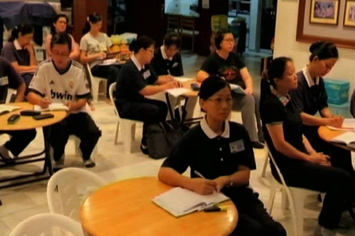 Ceramah Master Cheng Yen: Mendengar Dharma dan Mengukir Sejarah Tzu Chi