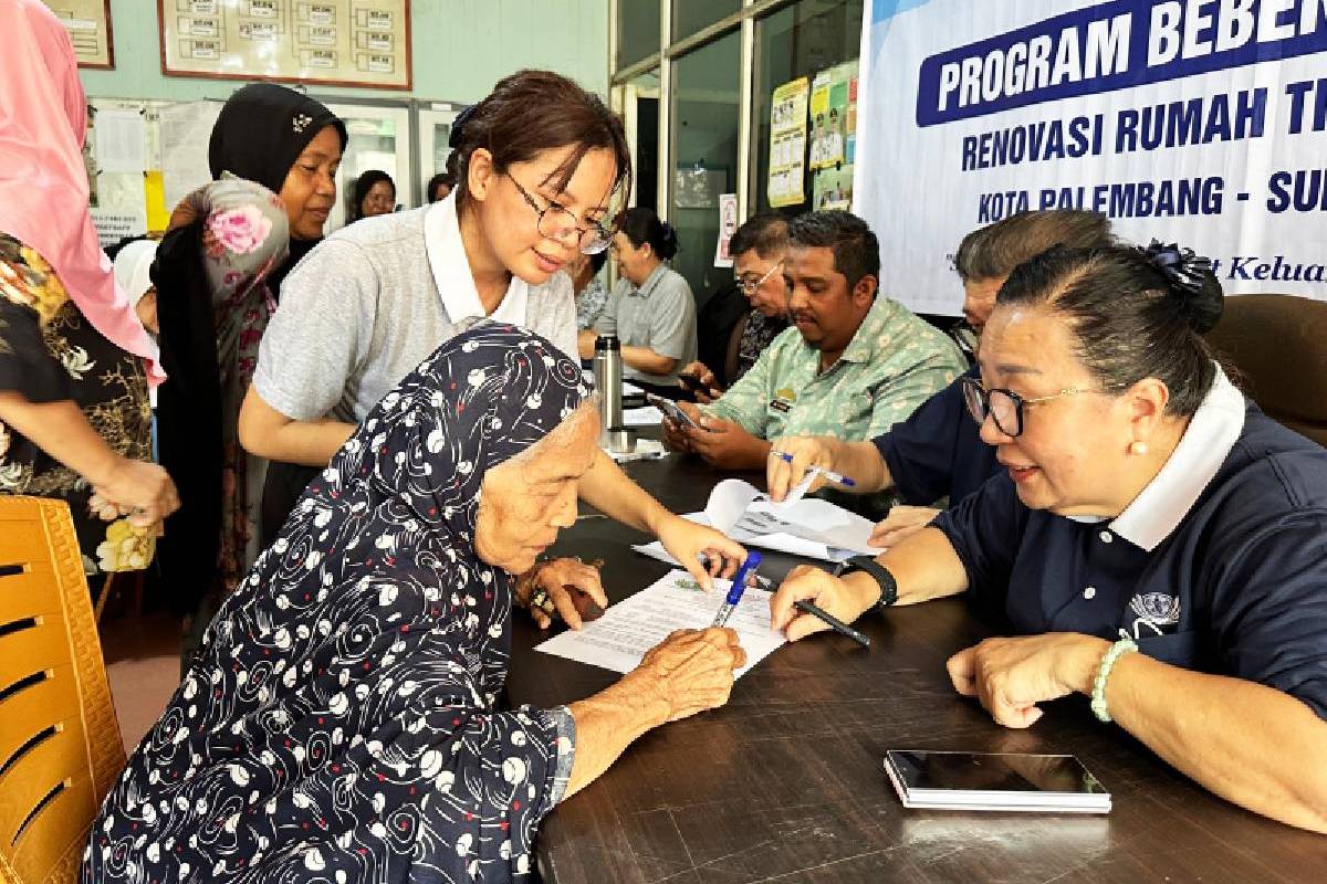 Program Renovasi Rumah Tidak Layak Huni Palembang: 27 Keluarga Sambut Sukacita Program Renovasi Rumah Tzu Chi Palembang