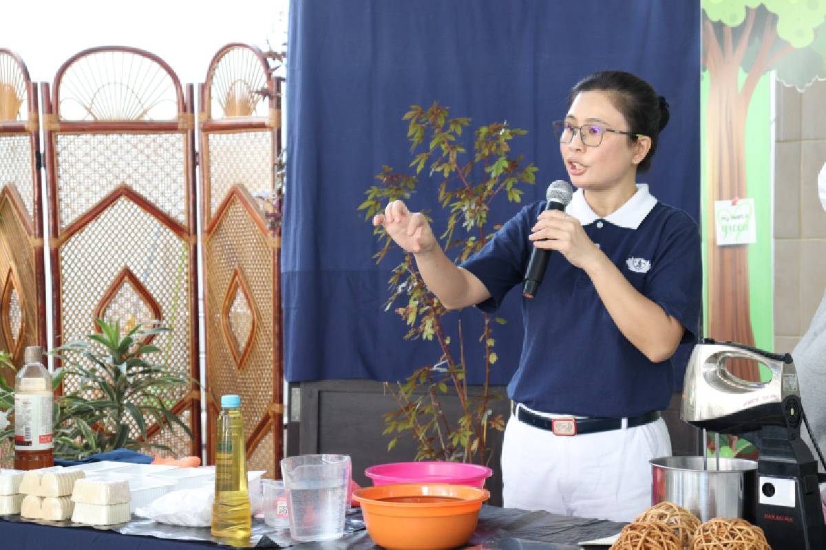 Membuat Sabun Cuci Piring Batang dari  Minyak Jelanta