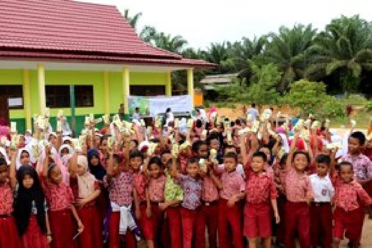 Relawan Tzu Chi Peringati Hari Susu Nusantara
