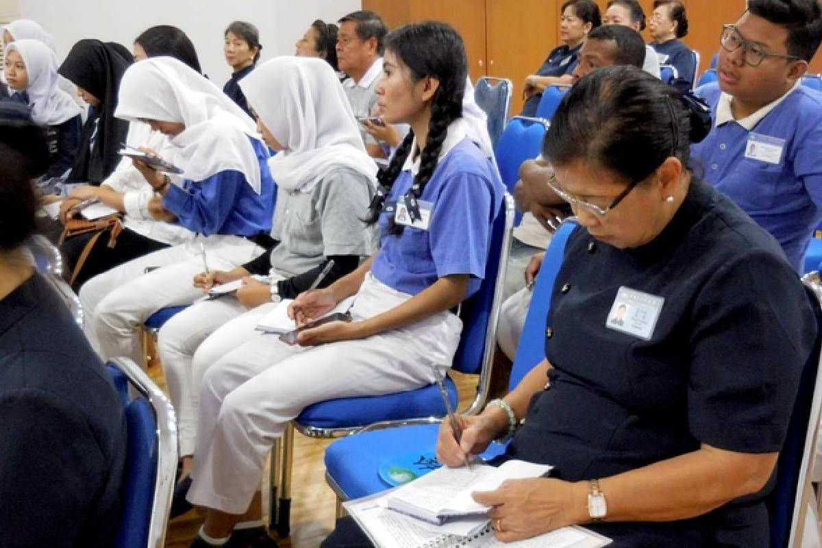 Membina Insan Tzu Chi Makassar Dengan Pelatihan