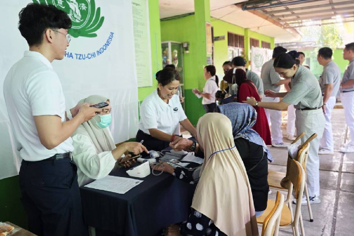 Bakti Sosial Kesehatan Tzu Chi Bogor Hadirkan Layanan dan Kehangatan bagi Para Lansia