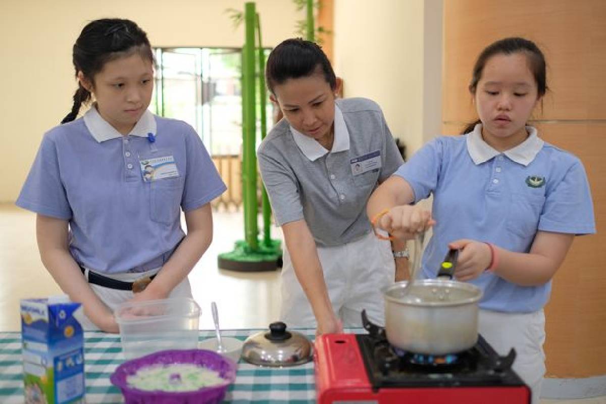 Mengajarkan Memasak Makanan Vegetaris