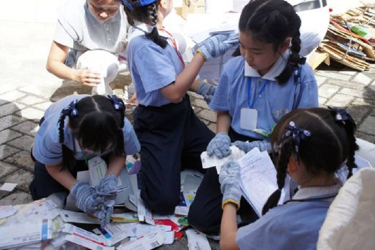 Pelestari Lingkungan Cilik, Mengubah Sampah Menjadi Emas