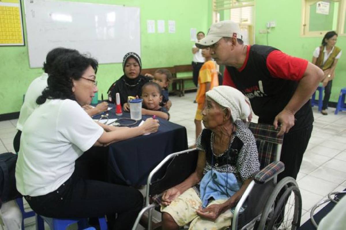 Merajut Jalinan Jodoh Oma Opa