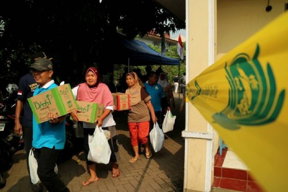 Paket Lebaran untuk Daerah Binaan: Teluk Naga dan Dadap