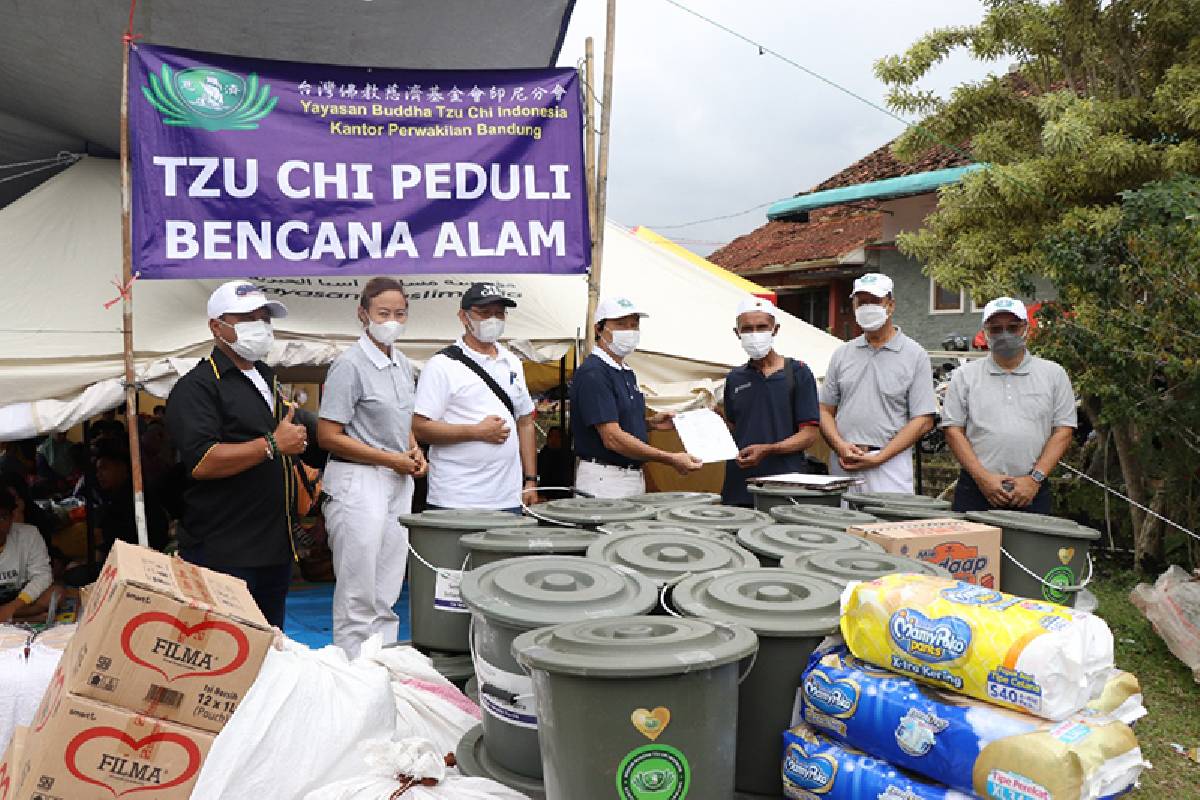 Bantuan Kemanusiaan Tzu Chi Bagi Korban Gempa Cianjur