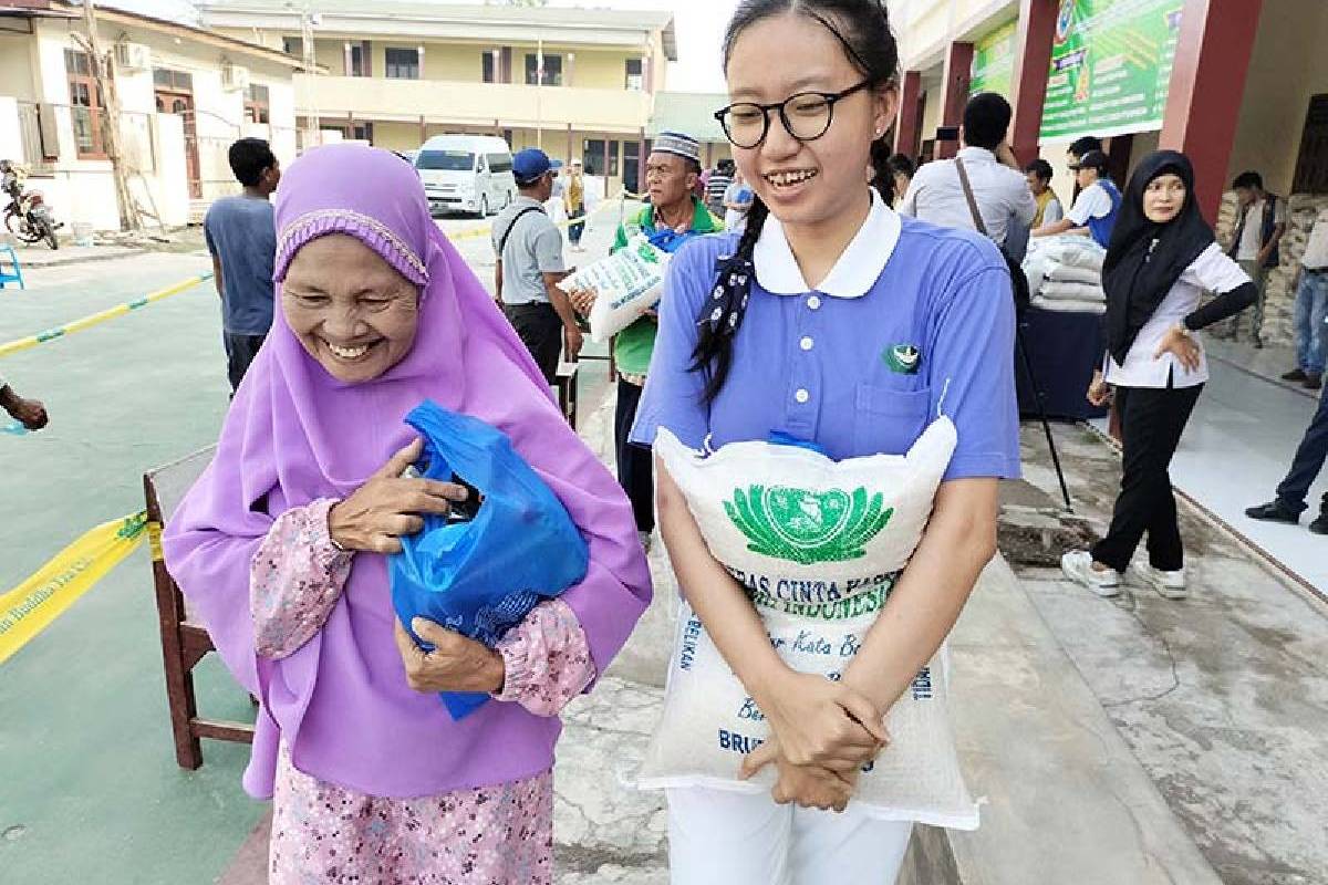 Paket Cinta Kasih untuk Warga Percut Sei Tuan