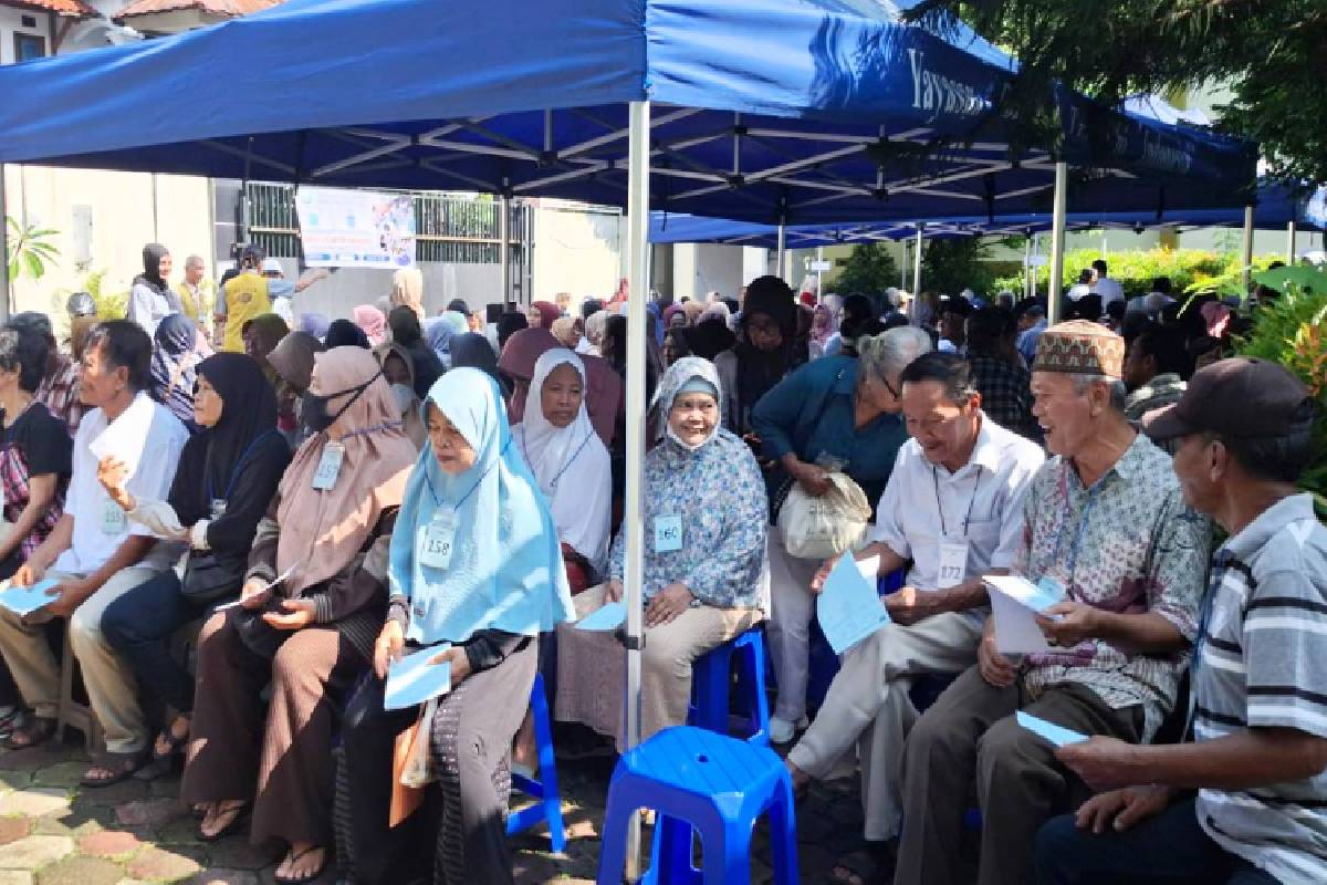 Baksos Kesehatan Degeneratif: Menunjang Kesehatan Masyarakat Menjadi Lebih Baik