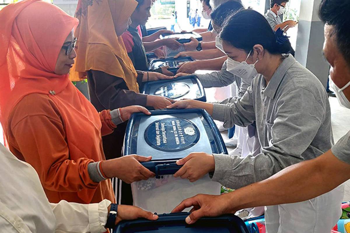 Bantuan Bagi Korban Tanah Longsor di Bogor