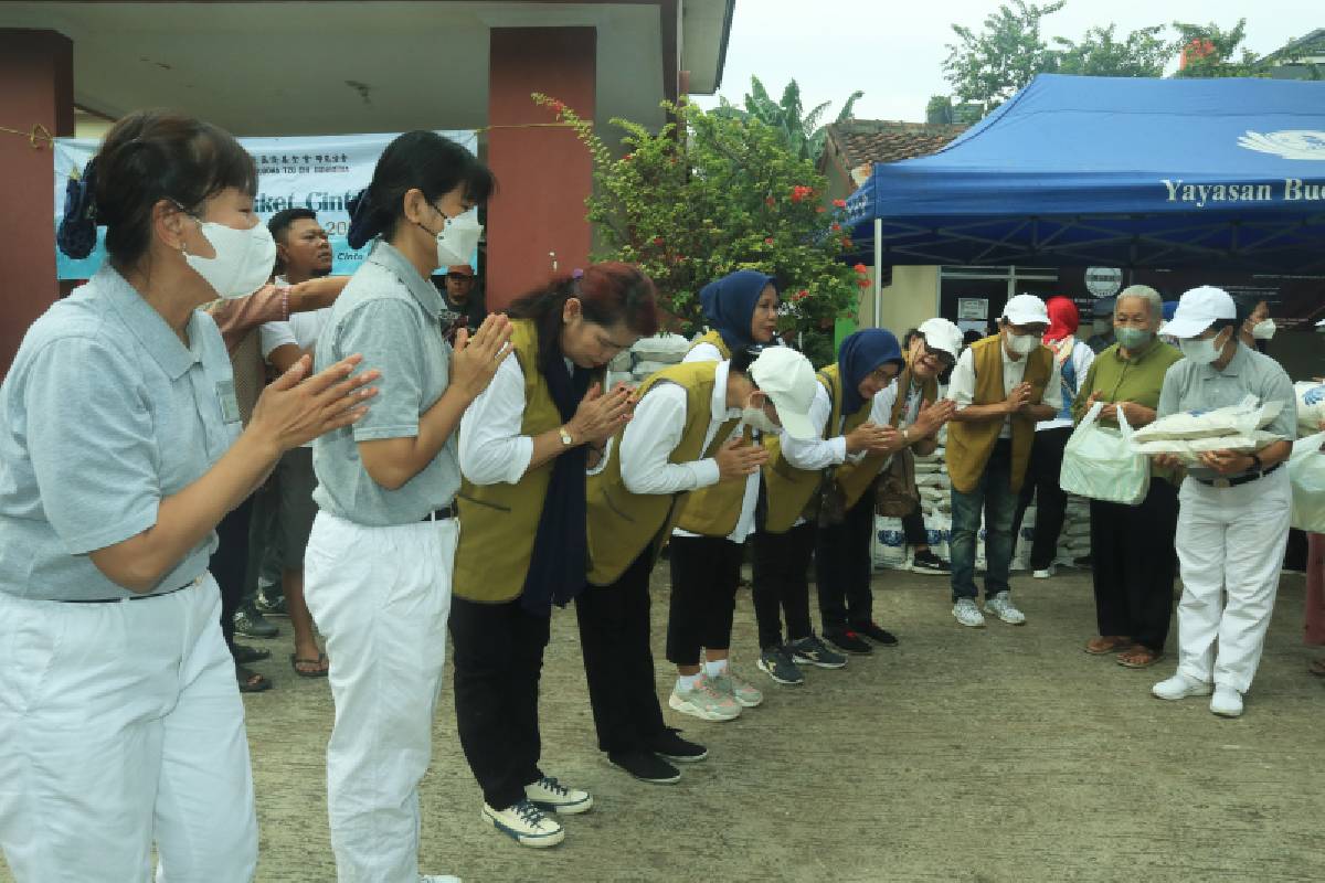 Menyebarkan Kebahagiaan untuk Warga Bekasi Menyambut Idul Fitri