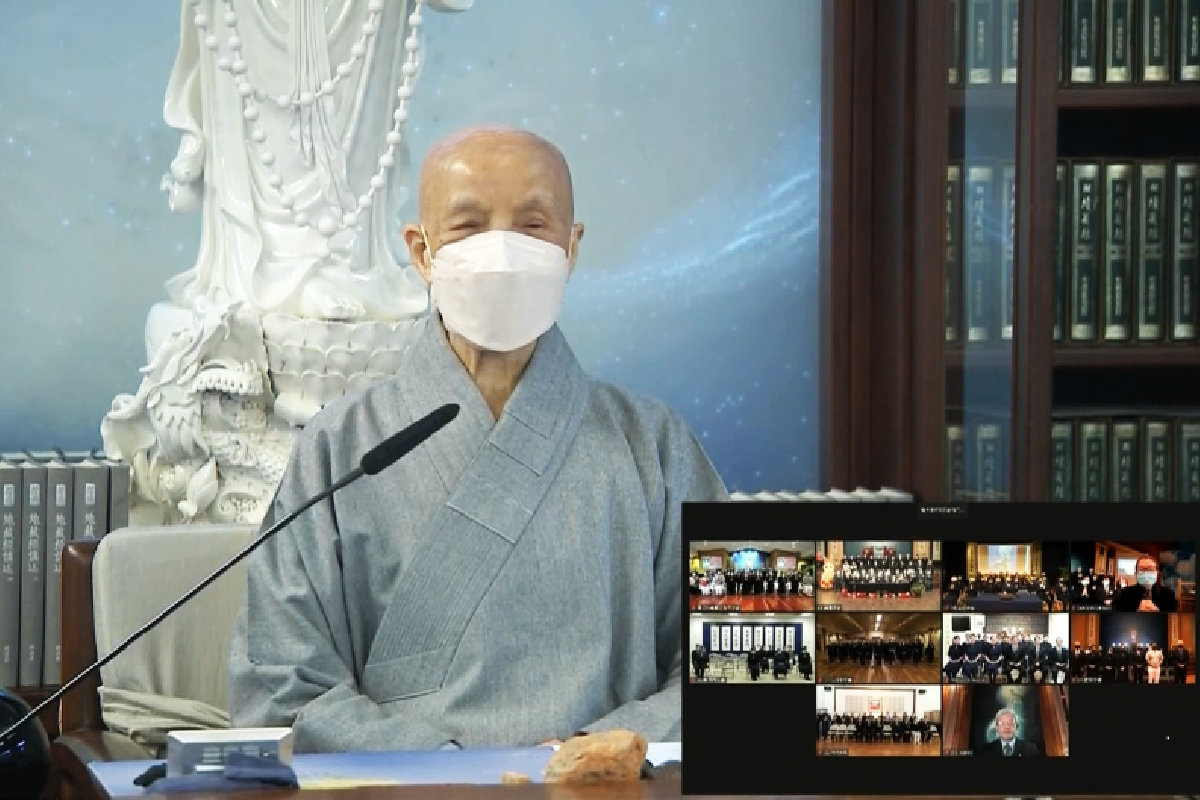 Ceramah Master Cheng Yen: Melindungi Dunia dengan Hati yang Lapang   