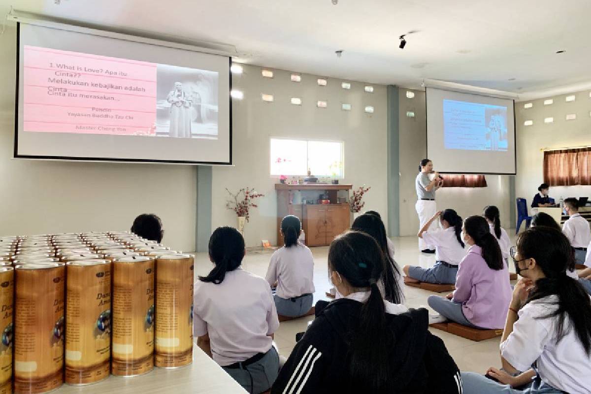 Memulai Jalinan Jodoh Dengan SMA Dharma Loka